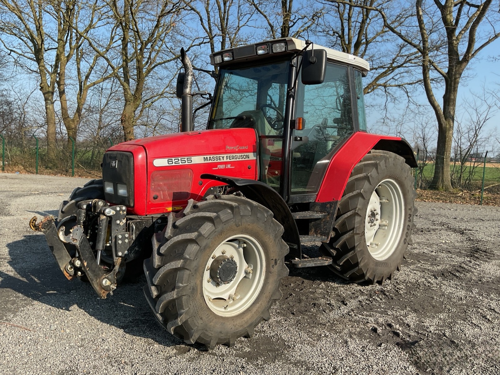 MF6255 vue 1